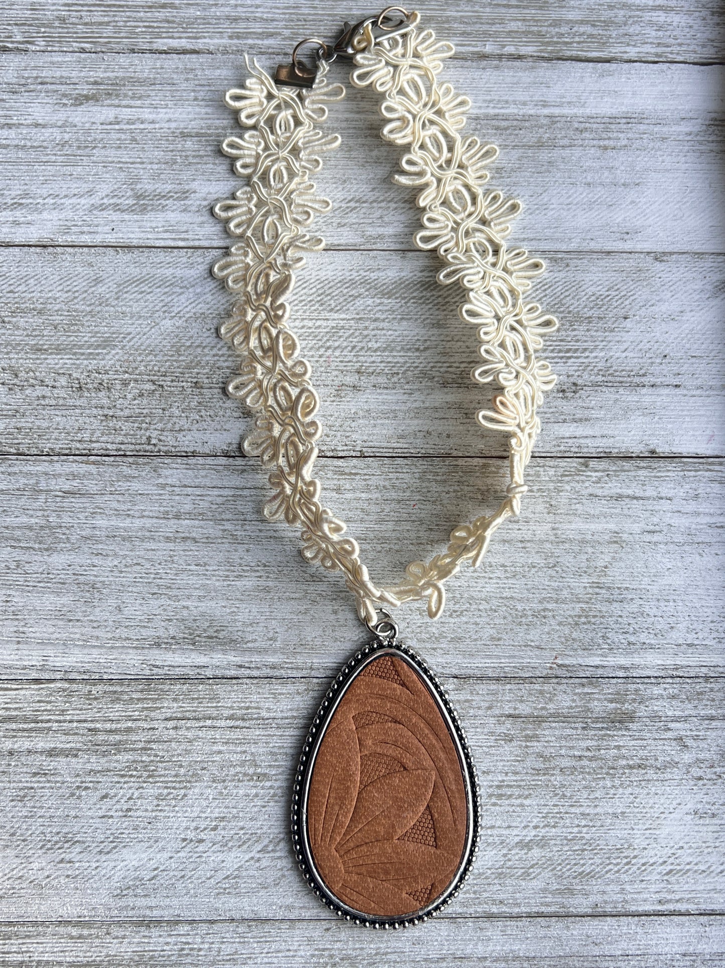 Tan Versatile Choker